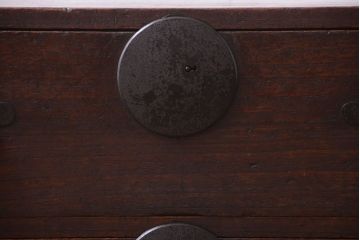 アンティーク家具　古民具・骨董　シンプルな丸金具の衣装箪笥ローボード(時代箪笥)(1)