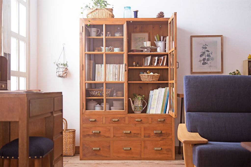 アンティーク家具　和製アンティーク　木味が美しい大ぶりな本箱(ブックケース)