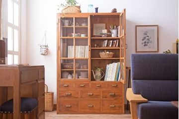 アンティーク家具　和製アンティーク　木味が美しい大ぶりな本箱(ブックケース)