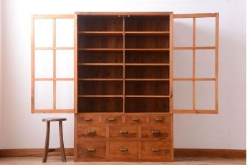 アンティーク家具　和製アンティーク　木味が美しい大ぶりな本箱(ブックケース)