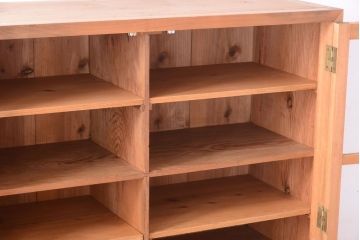 アンティーク家具　和製アンティーク　木味が美しい大ぶりな本箱(ブックケース)