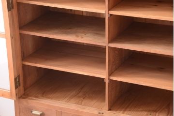 アンティーク家具　和製アンティーク　木味が美しい大ぶりな本箱(ブックケース)