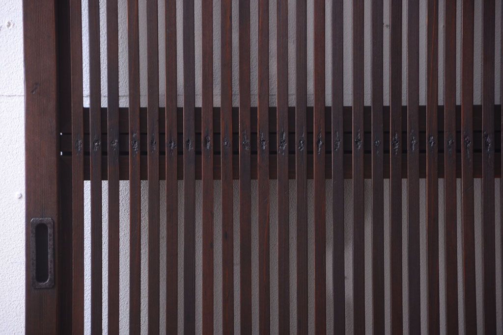 和製アンティーク　裏ガラス入り!古い木の格子戸2枚セット