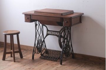 アンティーク家具　イギリスアンティーク　足踏みシンガーミシン(2)