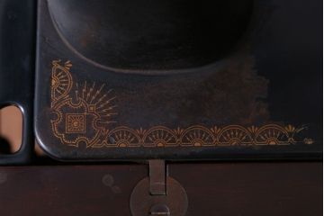 アンティーク家具　アンティーク　ストレートレッグの2杯引き出しシンガーミシンテーブル
