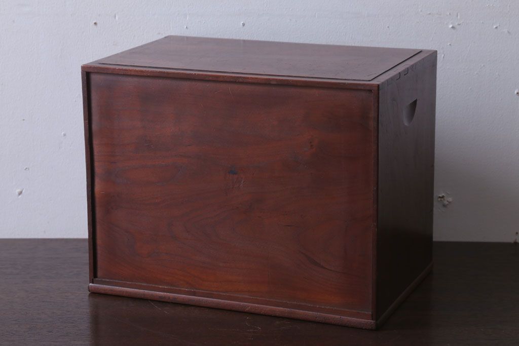 アンティーク家具　和製アンティーク　総桑材の高級小引き出し