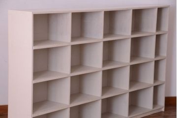 アンティーク家具　アンティーク　オリジナルペイント!白ペンキの古いマス目棚