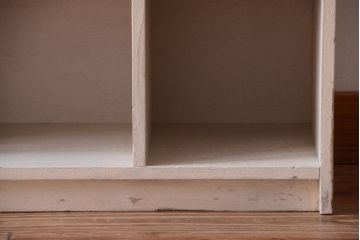 アンティーク家具　アンティーク　オリジナルペイント!白ペンキの古いマス目棚