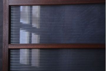 和製アンティーク　古い木のモールガラス戸4枚セット