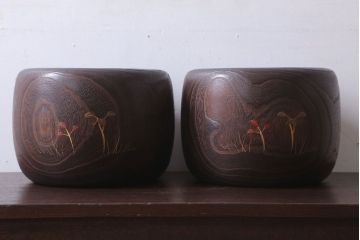 アンティーク雑貨　古民具・骨董　大正〜昭和初期　古い・蒔絵桐火鉢一対