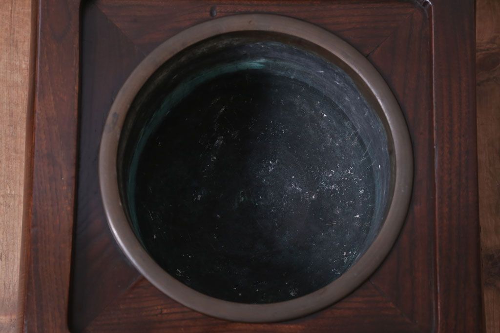 アンティーク雑貨　古民具・骨董　大正〜昭和初期　総桑材!座敷用火鉢(共箱)