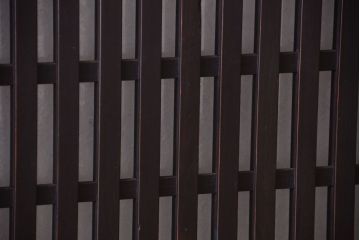 古民具・骨董　裏結霜ガラス入り!古い木の格子帯戸2枚セット