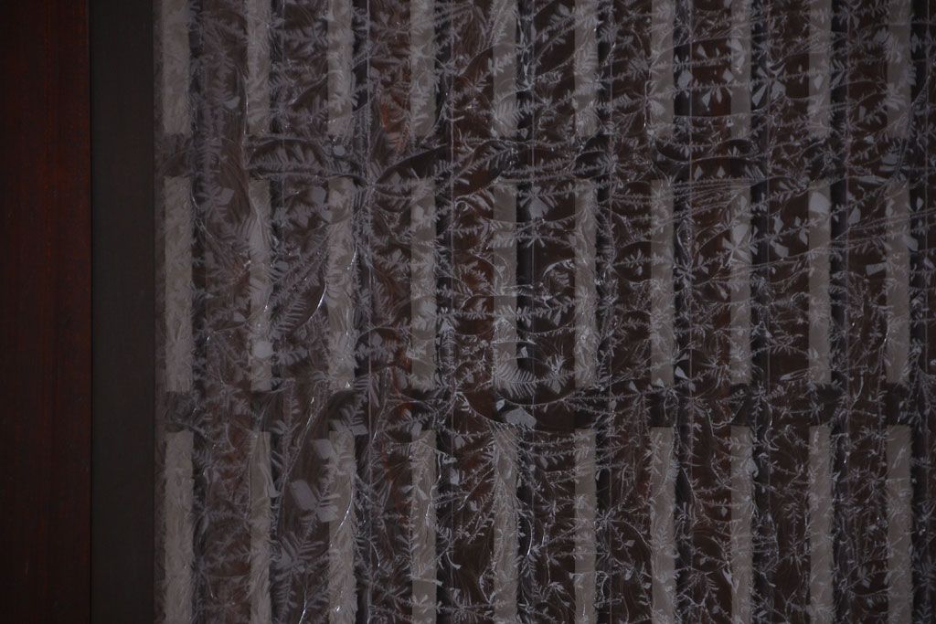 古民具・骨董　裏結霜ガラス入り!古い木の格子帯戸2枚セット