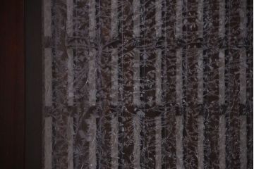 古民具・骨董　裏結霜ガラス入り!古い木の格子帯戸2枚セット