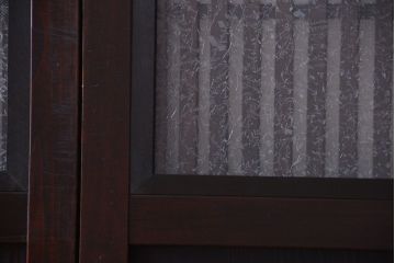古民具・骨董　裏結霜ガラス入り!古い木の格子帯戸2枚セット