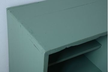 アンティーク家具 アンティークペイント 脚付き!大きなマス目棚(下駄箱)