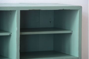 アンティーク家具 アンティークペイント 脚付き!大きなマス目棚(下駄箱)