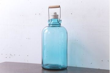 アンティーク雑貨　和製アンティーク　大正期　取っ手付き!古い青色ガラス瓶