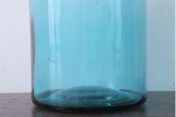 アンティーク雑貨　和製アンティーク　大正期　取っ手付き!古い青色ガラス瓶