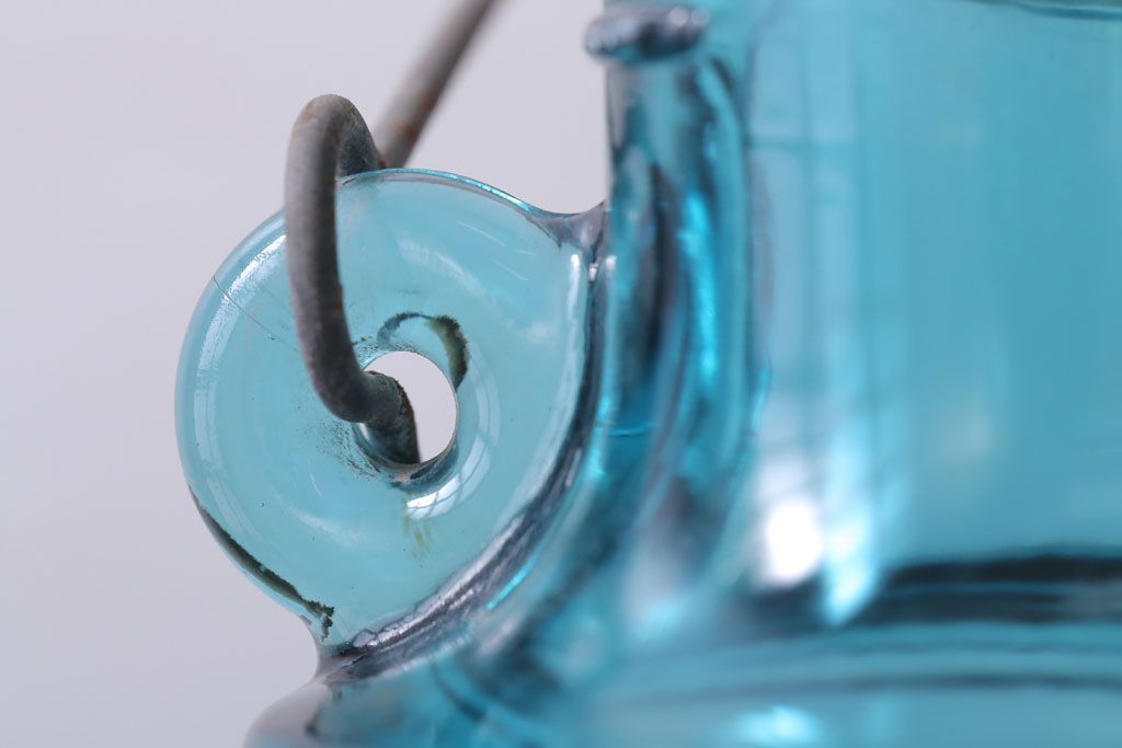 アンティーク雑貨　和製アンティーク　大正期　取っ手付き!古い青色ガラス瓶