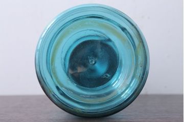 アンティーク雑貨　和製アンティーク　大正期　取っ手付き!古い青色ガラス瓶