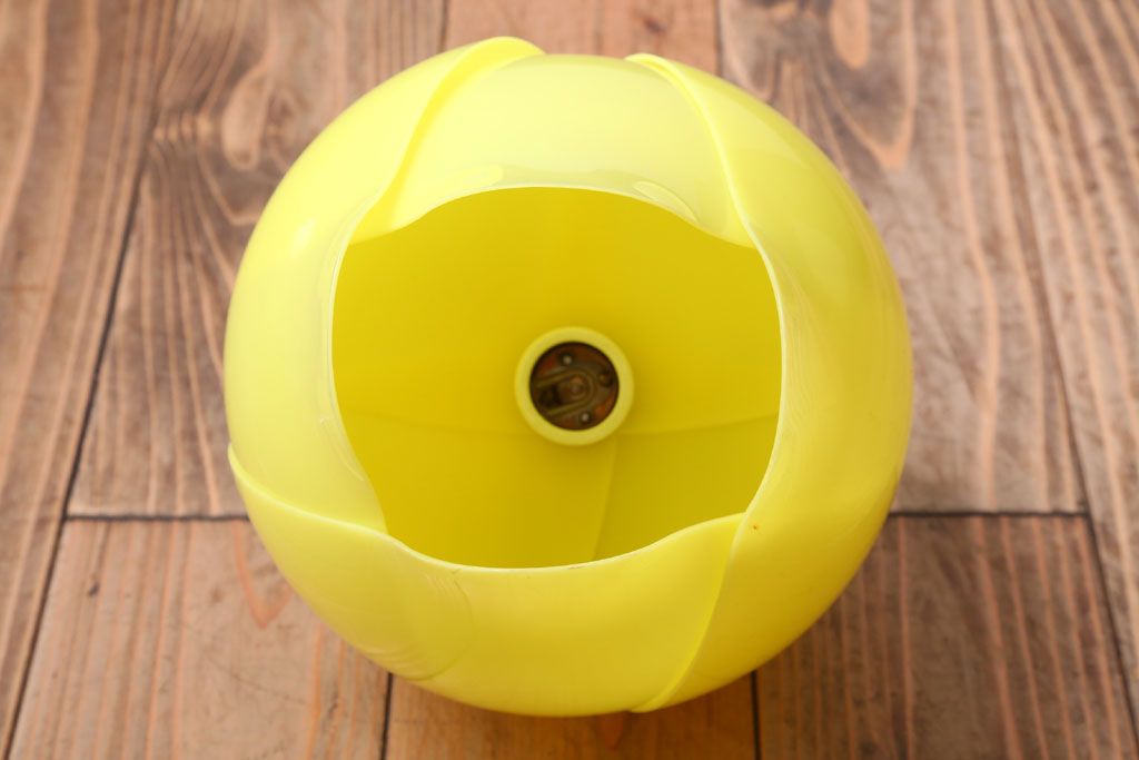 昭和レトロ　チューリップ型シェードの天井照明