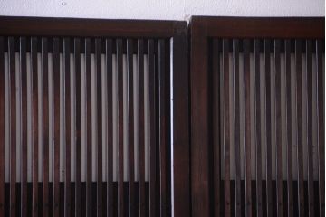 古民具・骨董　明治〜大正　腰板欅材!裏ガラス入りすりガラス帯格子戸4枚セット