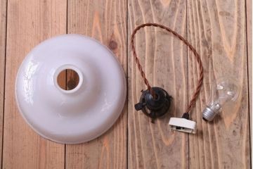 和製アンティーク　大正期　ミルクガラスシェードの天井照明