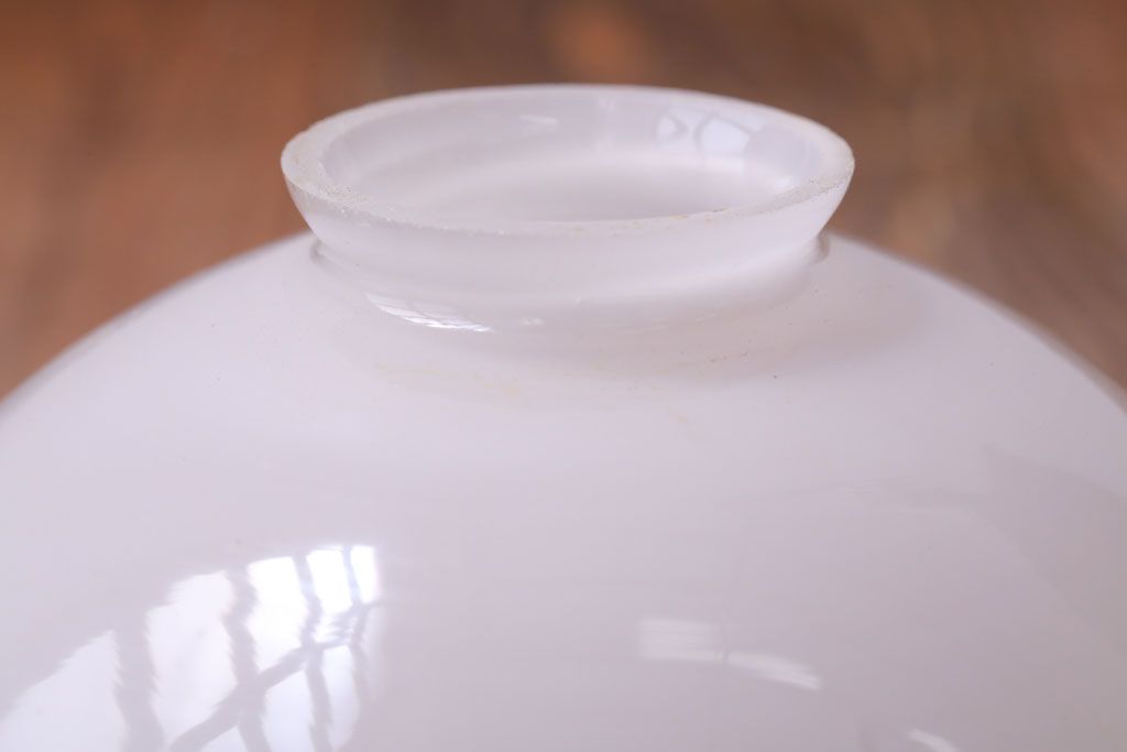 和製アンティーク　シンプルな白いガラスシェード天井照明(2)