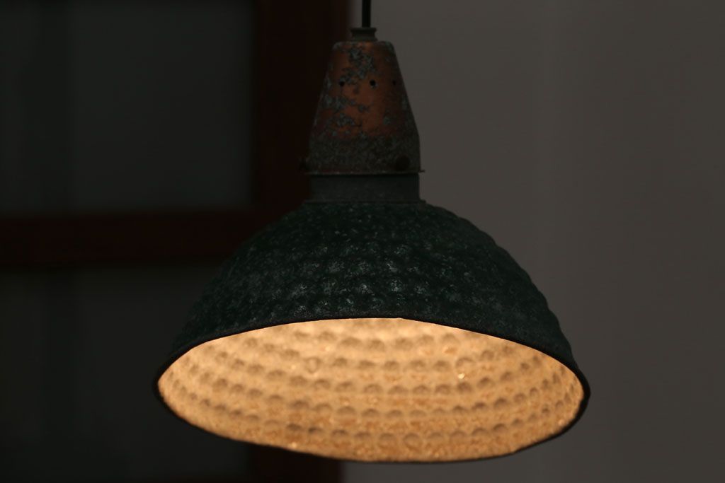 和製アンティーク　古いアルミシェードの天井照明(ペンダントライト)