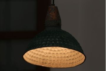 和製アンティーク　古いアルミシェードの天井照明(ペンダントライト)
