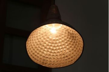 和製アンティーク　古いアルミシェードの天井照明(ペンダントライト)