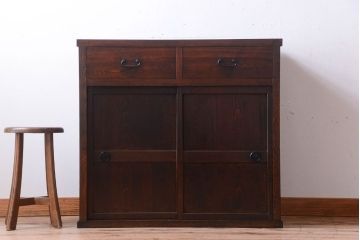 アンティーク家具　古民具・骨董　明治期　味わい深い古い引き戸収納棚