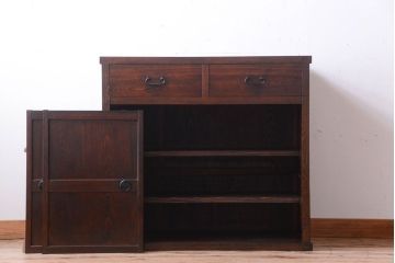 アンティーク家具　古民具・骨董　明治期　味わい深い古い引き戸収納棚