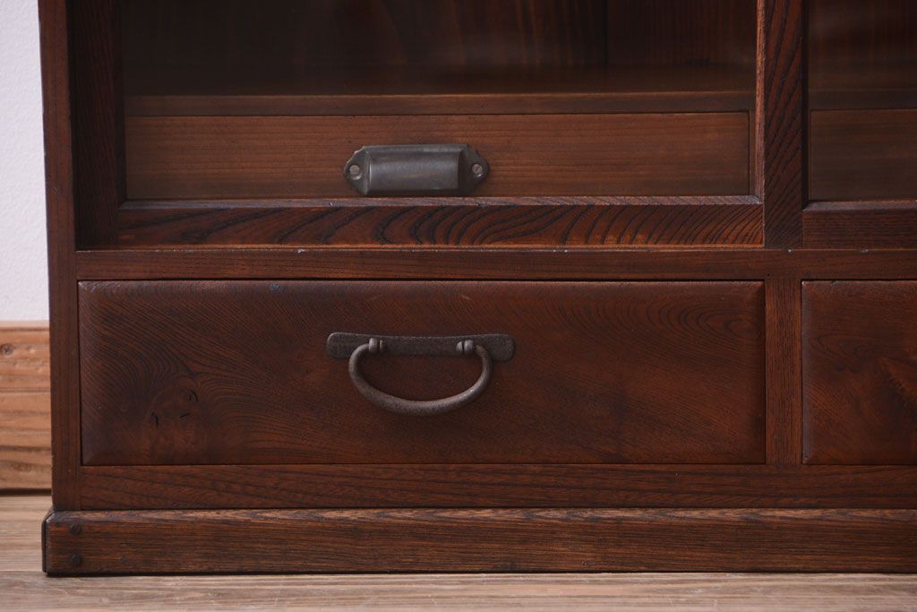 アンティーク家具　古民具・骨董　大正期　三方欅材!上品な茶箪笥(収納棚)