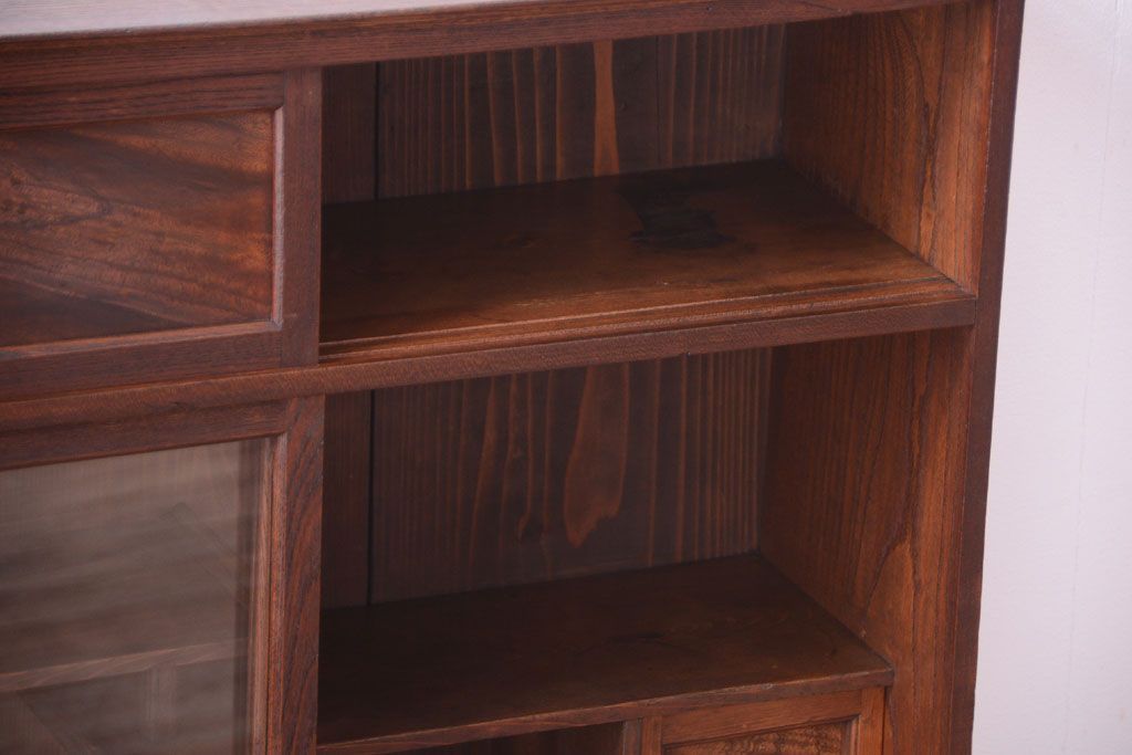 アンティーク家具　古民具・骨董　大正期　三方欅材!上品な茶箪笥(収納棚)