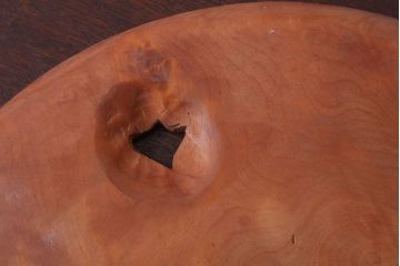 アンティーク雑貨　和製アンティーク　牡丹柄の古い木彫りプレート(盆)(軽井沢彫・日光彫)