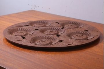 アンティーク雑貨　和製アンティーク　ひまわり柄の古い木彫りプレート(盆)(軽井沢彫・日光彫)