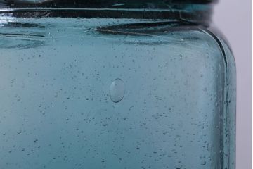 アンティーク雑貨　和製アンティーク　大正期　古い青色ガラス瓶