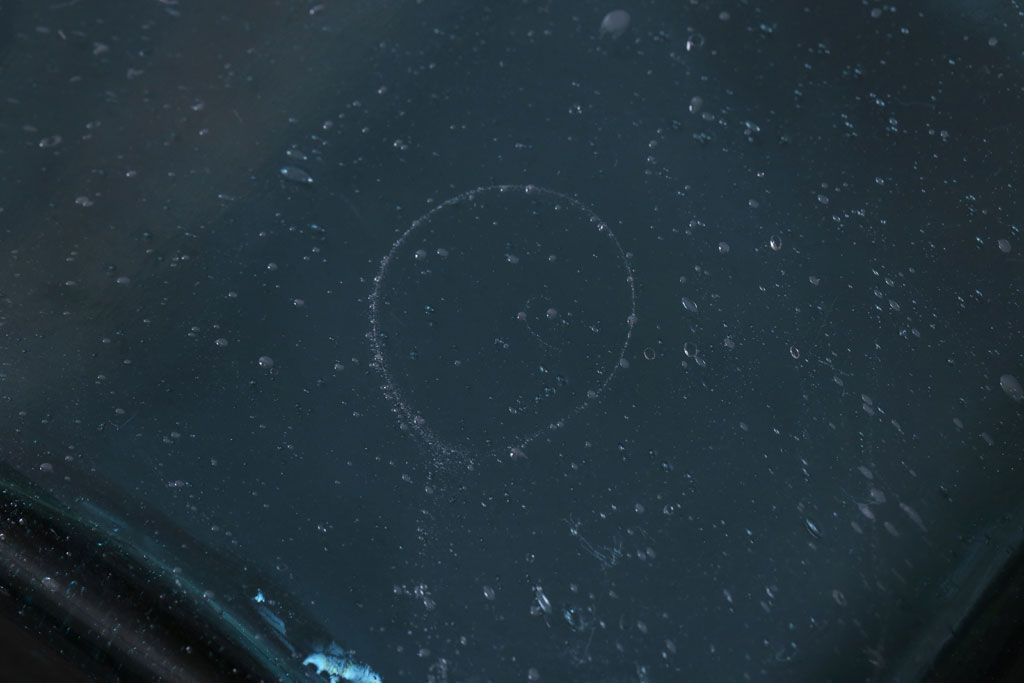 アンティーク雑貨　和製アンティーク　大正期　古い青色ガラス瓶