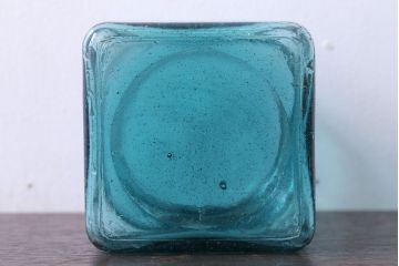 アンティーク雑貨　和製アンティーク　大正期　古い青色ガラス瓶