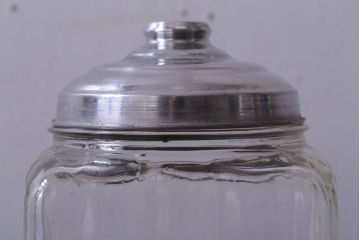アンティーク雑貨　昭和レトロ　蓋付きのアンティークガラス瓶(キャンディーポット)