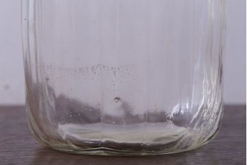 アンティーク雑貨　昭和レトロ　蓋付きのアンティークガラス瓶(キャンディーポット)