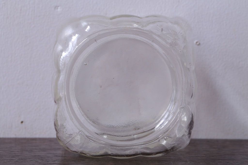 アンティーク雑貨　昭和レトロ　蓋付きのアンティークガラス瓶(キャンディーポット)