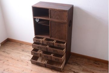 アンティーク家具　古民具・骨董　大正期　透かし彫り!前面桑材の高級茶箪笥