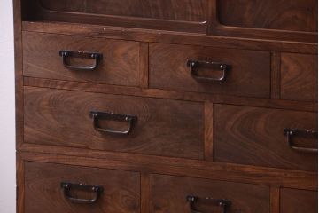 アンティーク家具　古民具・骨董　大正期　透かし彫り!前面桑材の高級茶箪笥