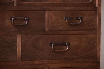 アンティーク家具　古民具・骨董　大正期　透かし彫り!前面桑材の高級茶箪笥