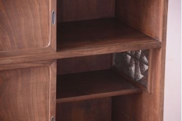 アンティーク家具　古民具・骨董　大正期　透かし彫り!前面桑材の高級茶箪笥