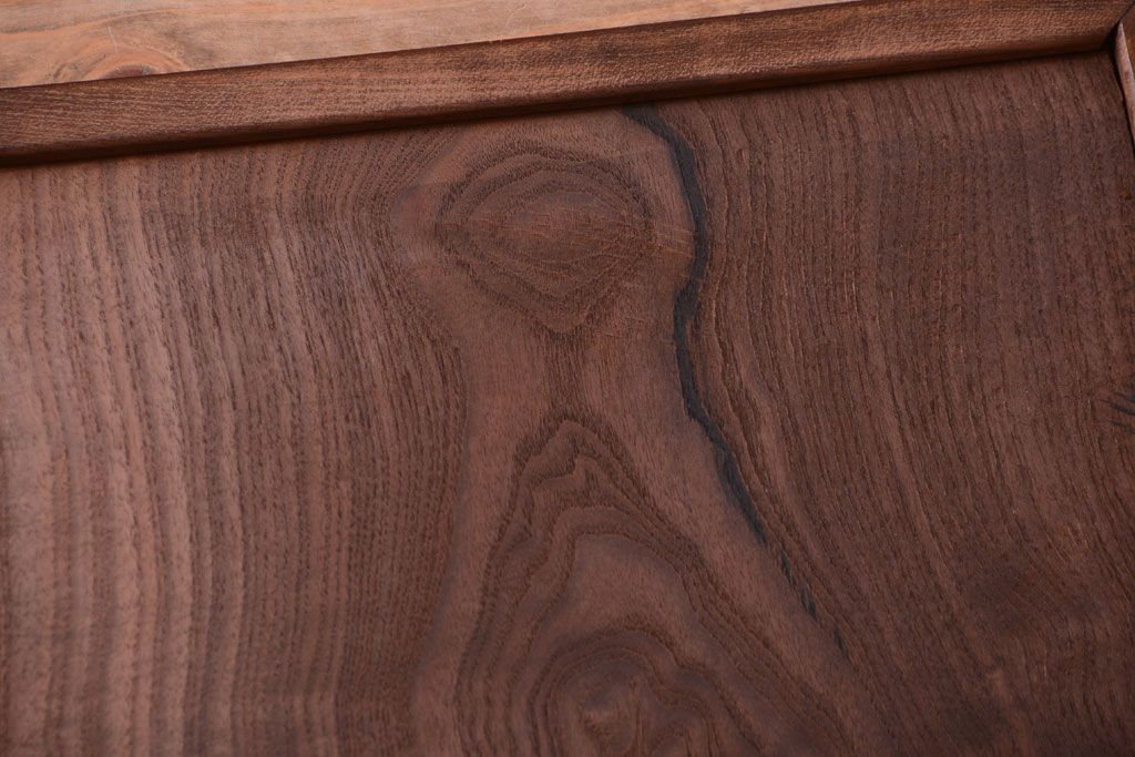 アンティーク家具　古民具・骨董　大正期　透かし彫り!前面桑材の高級茶箪笥