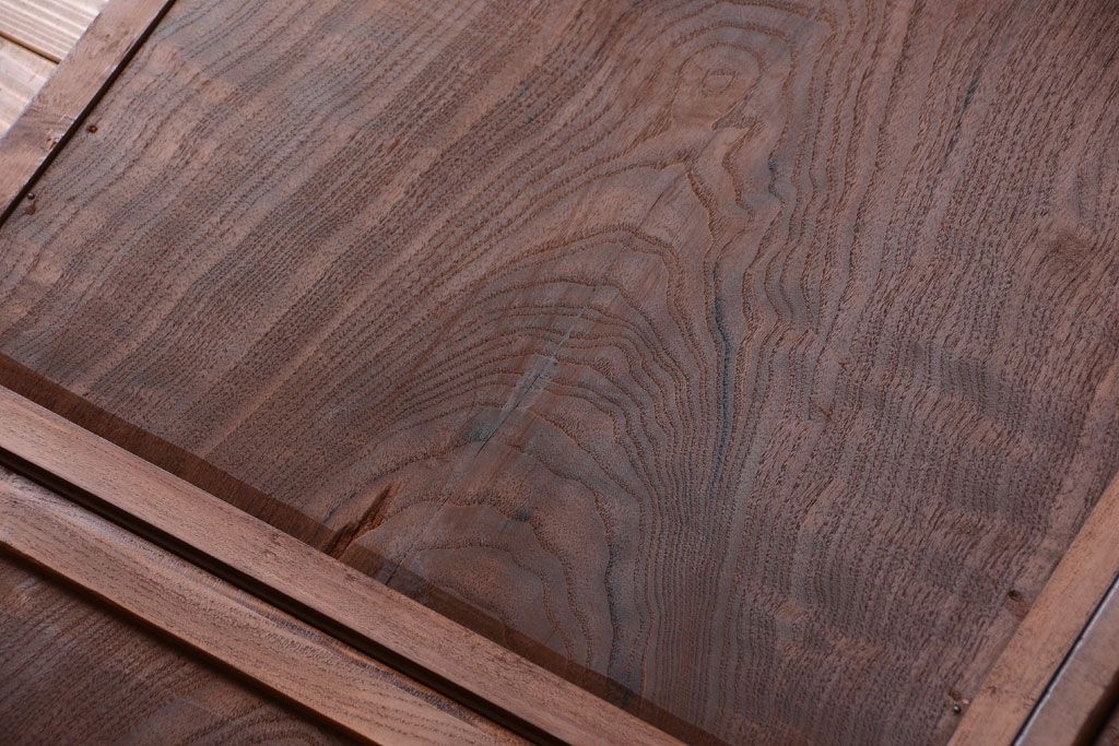 アンティーク家具　古民具・骨董　大正期　透かし彫り!前面桑材の高級茶箪笥